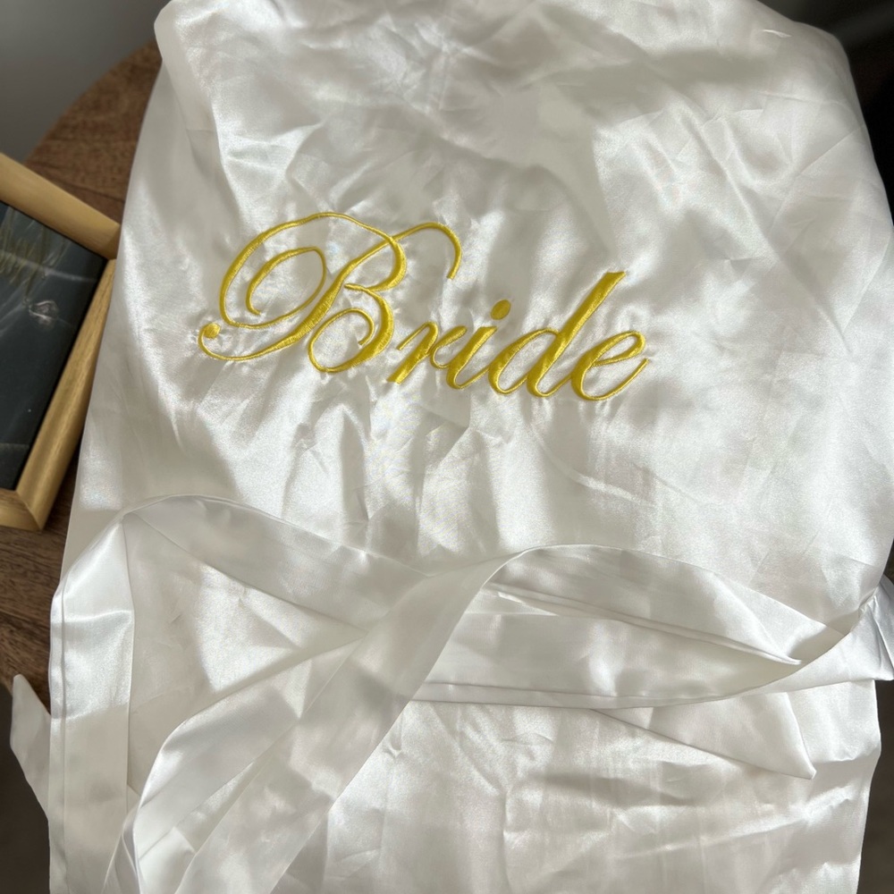 Elegant White Satin Bridal Robe with Gold Embroidery
